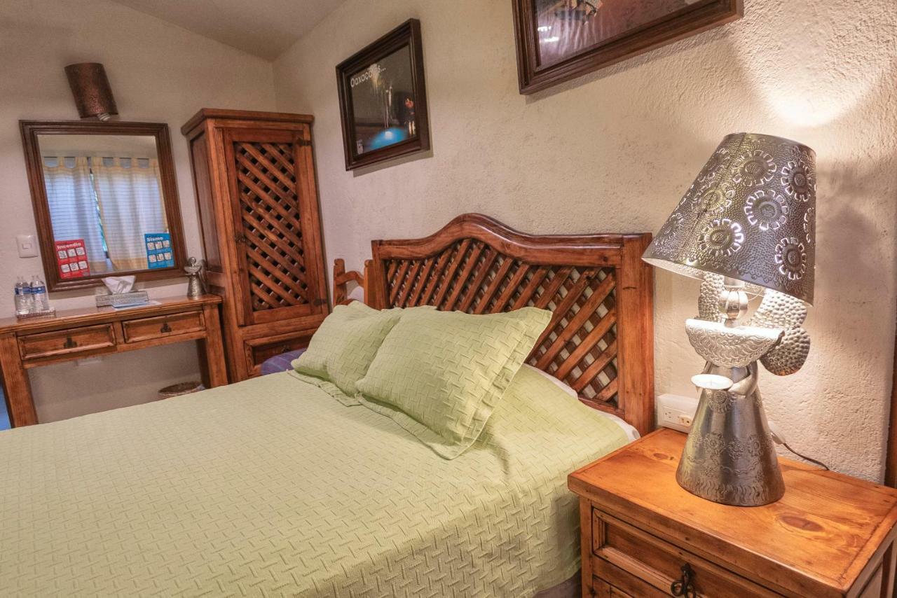 Hotel Casa Yunenisa Oaxaca Bagian luar foto
